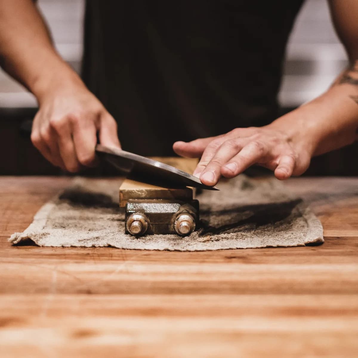 how-to-pack-knives-safely-for-pickup-or-delivery-sharpening