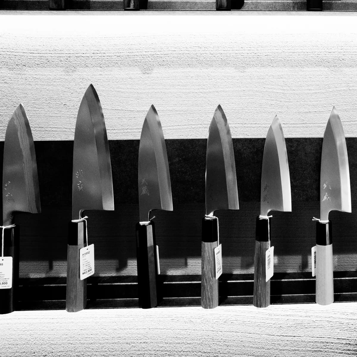 knife-geometry-thin-behind-the-edge