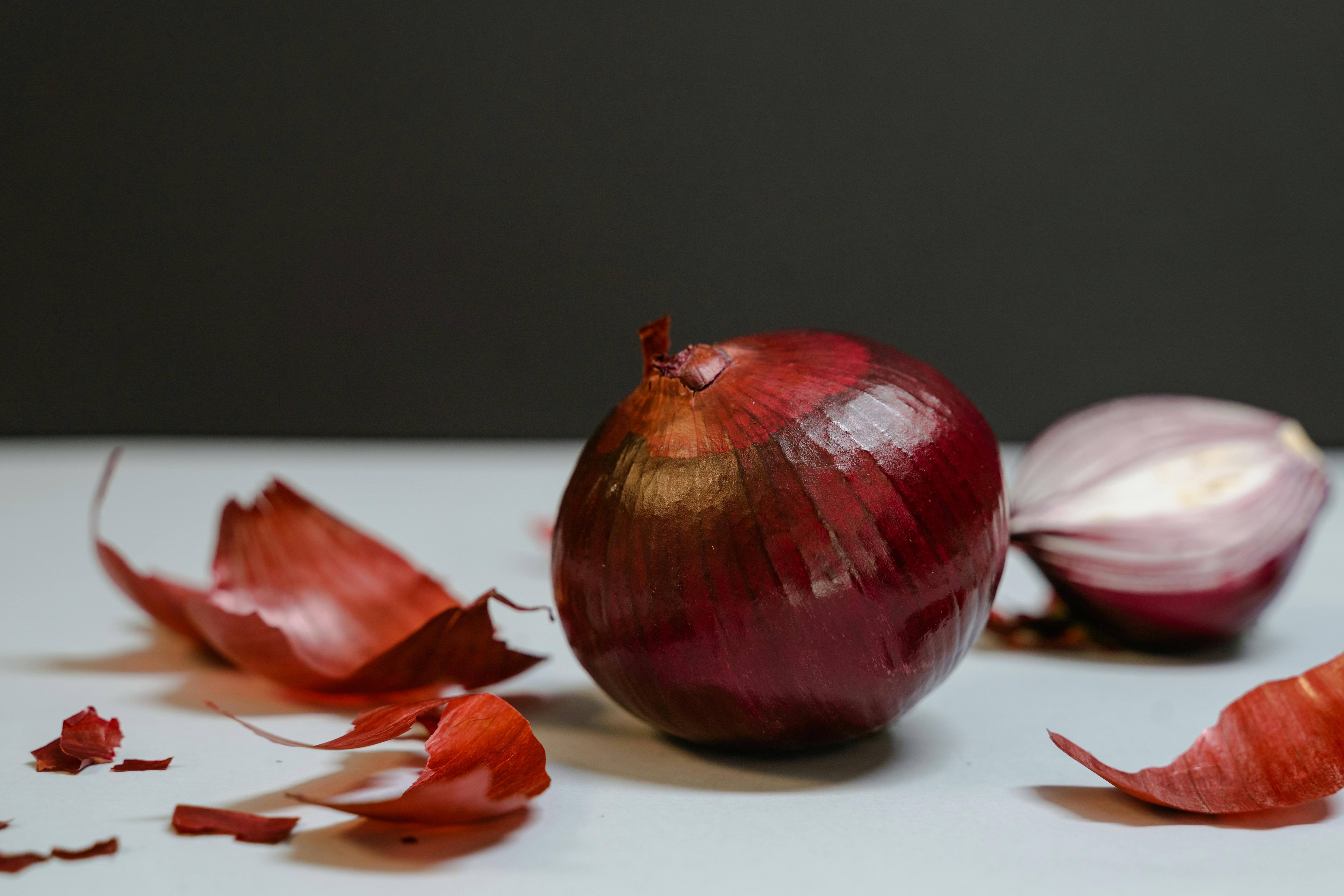 Texture of onion skin makes it difficult to chop with a dull knife